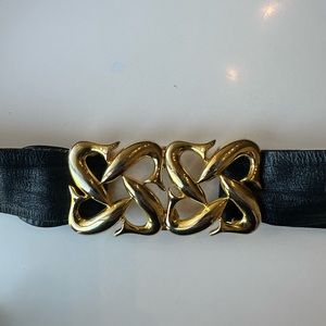 Super cool, vintage, adjustable, black leather belt with gold clasp